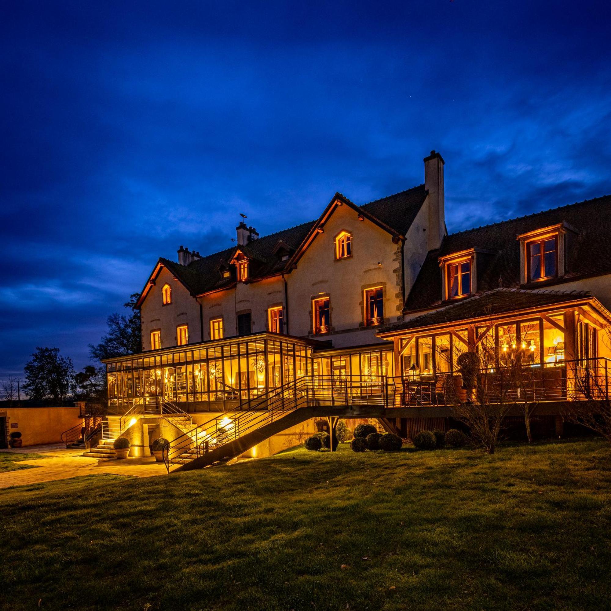 Domaine De Rymska & Spa - Relais & Chateaux Saint-Jean-de-Trézy 外观 照片