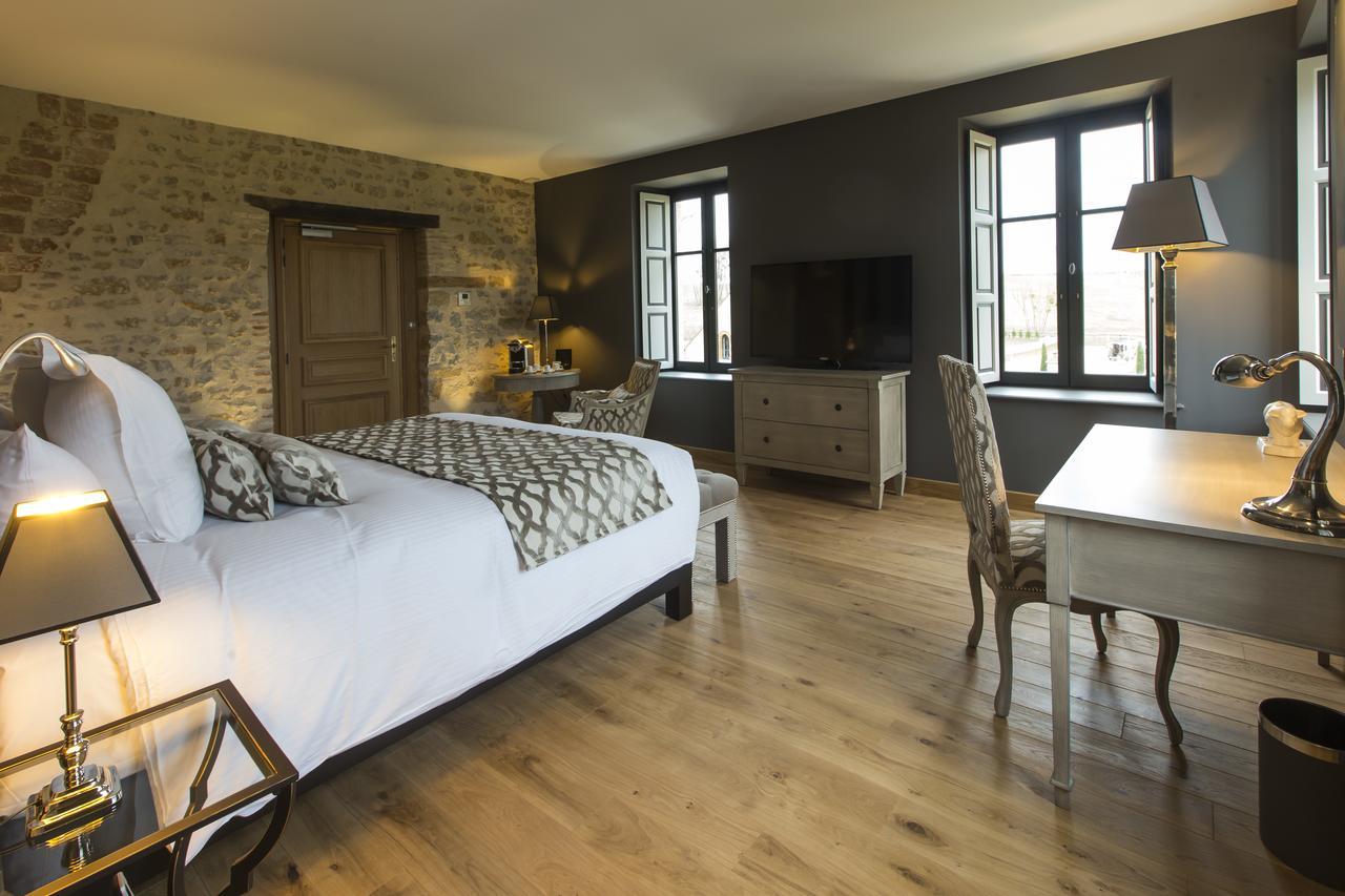 Domaine De Rymska & Spa - Relais & Chateaux Saint-Jean-de-Trézy 外观 照片